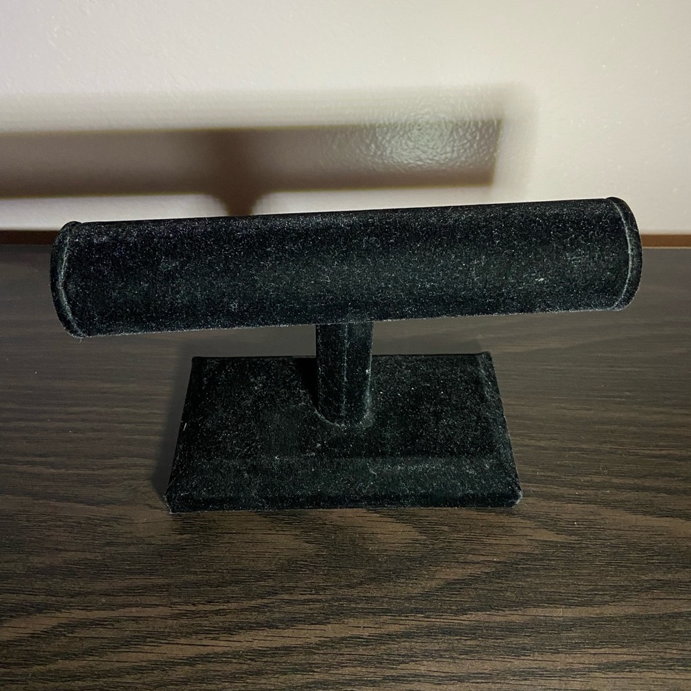 Bracelet t bar stand